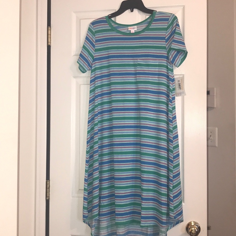 LuLaRoe Carly dress  high/low hemline Size Small